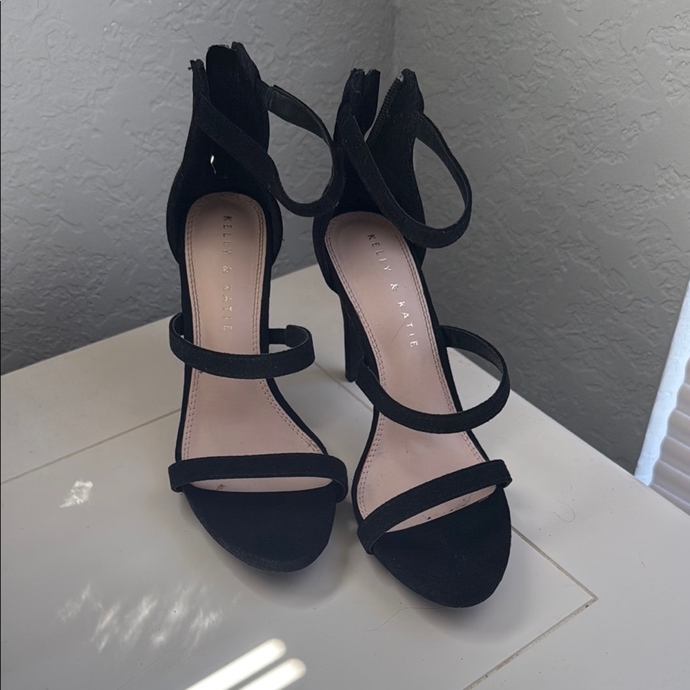 Kelly & Katie Black Stiletto Heels
